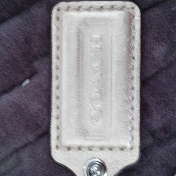 Coach gold purse - Picture 4 of 12